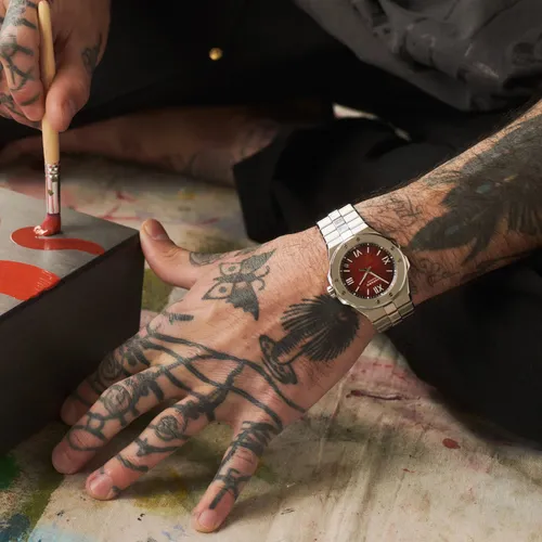 alpine eagle sunburnt 41mm gradient red dial collaboration artist shaun daniel allen 6 kopie