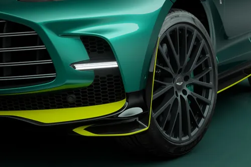 aston martin dbx707 amr23 edition 1 1440x960 1