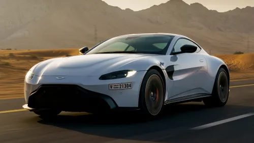 aston martin vantage max verstappen 1 e1549442790349 2048x1153