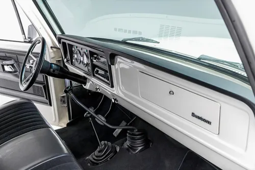 auction block 1976 ford f 250 restomod 2 1440x960 1