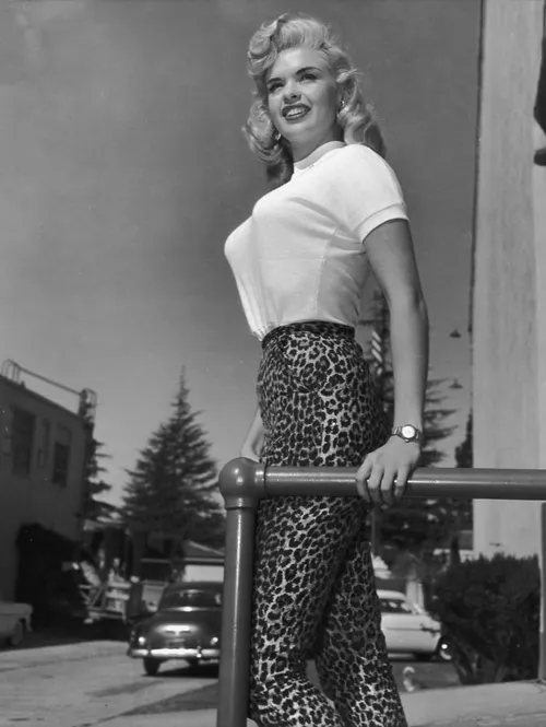 bullet bra fashion vintage 96 595520ffc152b 700