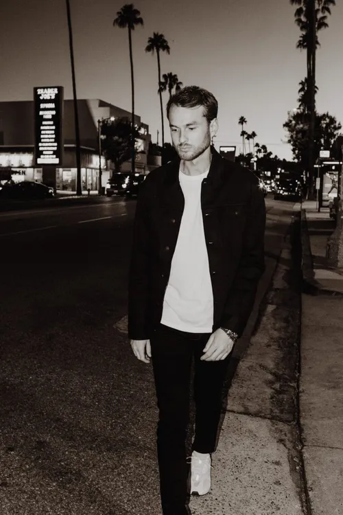 chasin ego 219a photo 31 683x1024