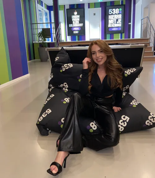 demi 1 scaled e1646500969828