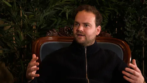 e31 edit gr00 53 49 20still017