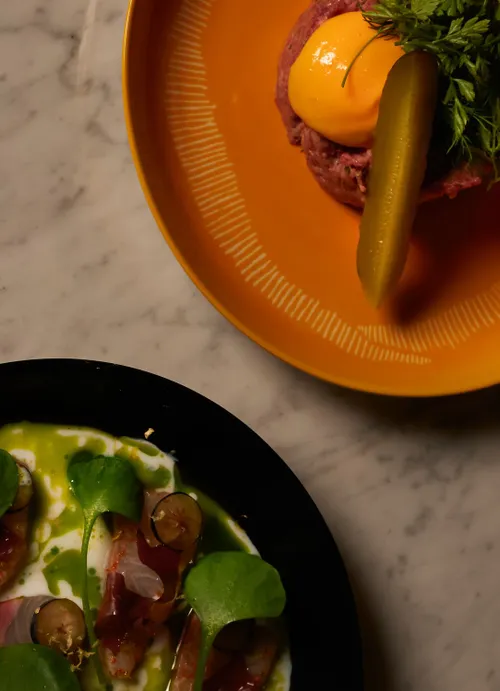Hamachi en steak tartaar.