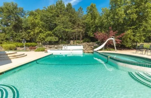 fhm eminem mansion07