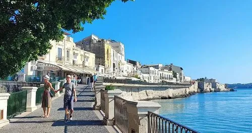 fhm loves united siracusa e1674125132754