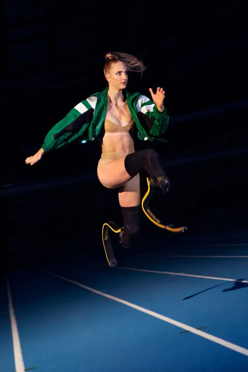 fleur jong annick meijer fhm 04