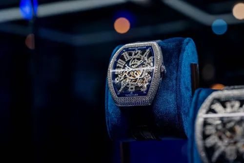 franckmullervanguardslimskeleton closeup