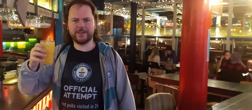 gareth murphy guinness world record most pubs visited 1536x1023 1 e1655800997560