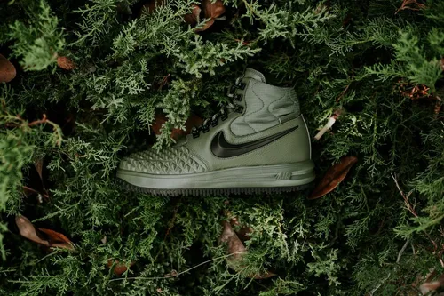 http hypebeastcom image 2017 09 nike lunar force 1 duckboot 1