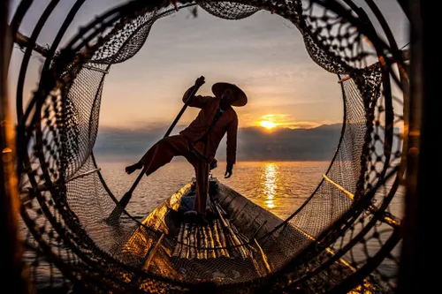 intha fisherman bart hazewinkel 1024x683