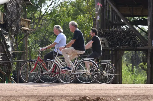jeremy clarkson richard hammond and james may cycle to start their journey 1024x681