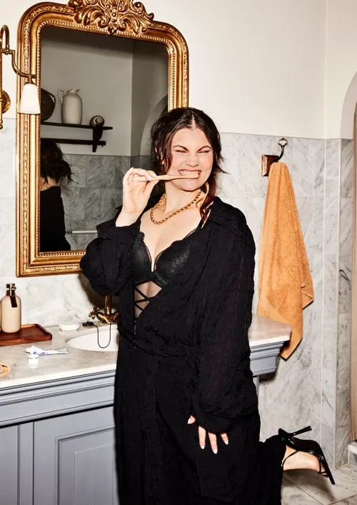 linda hakeboom valentina vos fhm 08