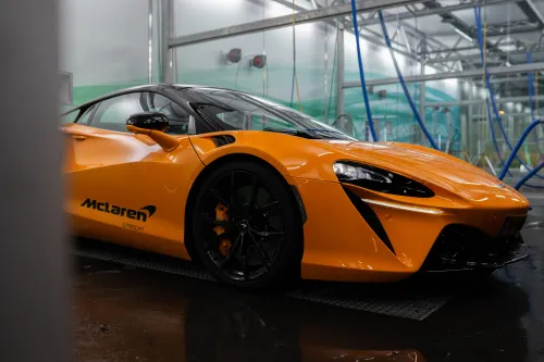 mclaren artura fhm19