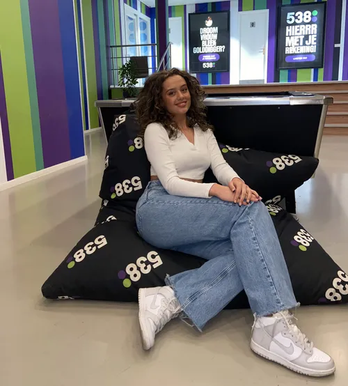 naomi 1 scaled e1646501273118