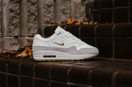 nike wmns air max 1 premium sc summit white mtlc gold star light bone aa0512 100 6388 web soleheaven 2048x2048