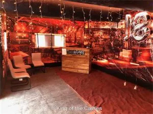 opblaasbare kroeg tuin 1 1 300x225