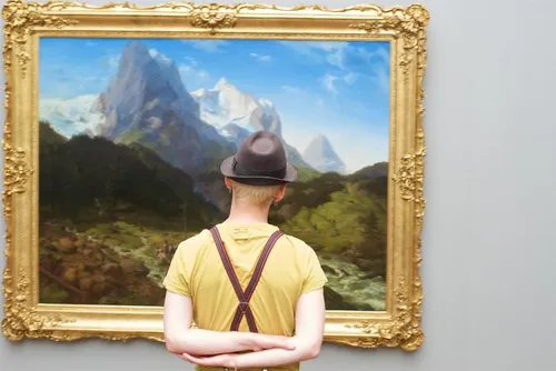 photographer goes through the museums to capture the similarities between the paintings and the visitors and the result will impress you 59e6fadc1df61 700