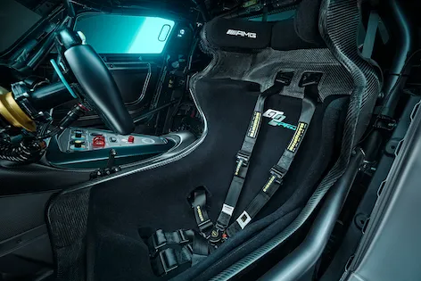 pi mercedes amg padgt2pro campaign 021123 09