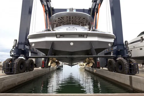 porsche gtt 115 hybrid yacht 07 1200x800