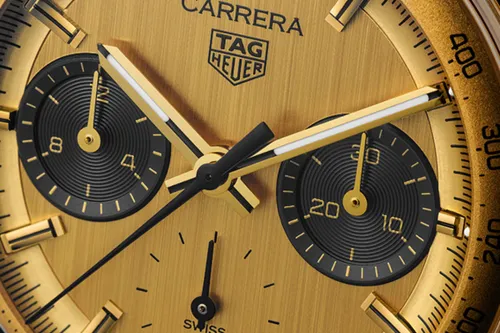 tag heuer gold carrera chronograph 1 1440x960 1