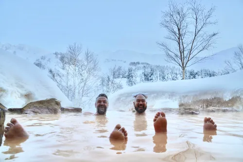 tom waes japan fhm02