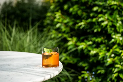 zomercocktail summer fashion nick vrielink fitzs bar