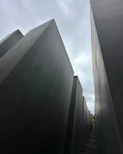 Het indrukwekkende&nbsp;Holocaustmonument&nbsp;