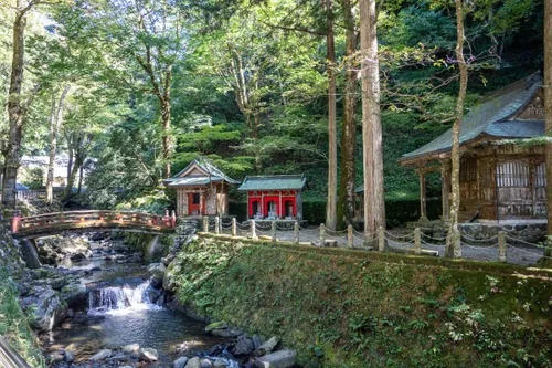 hokuriku japan cr web 04461