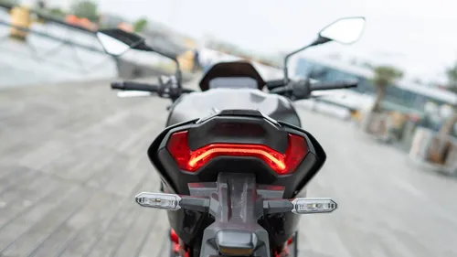 kawasaki z900 2025 fhm web 06598