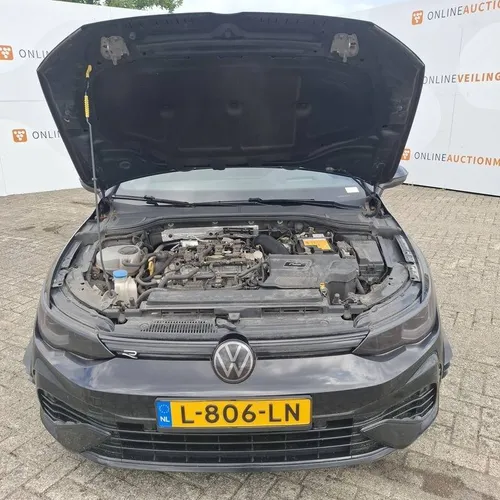 imgi_80_1753371565852885