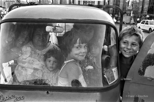 Franco Zecchin - The 'Lapa', a popular and family car. Palermo 1980