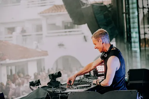 ArminvanBuuren_UshuaiaIbiza_20250608_BartHeemskerk_330_Socials