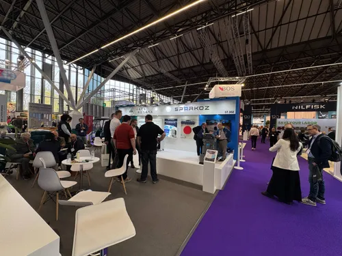 a87a908a-2b1b-4dc4-a448-e6cdc9711fcd (1)