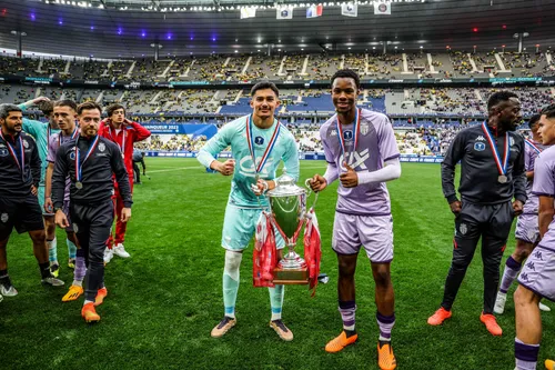 ICONSPORT_173781_0208