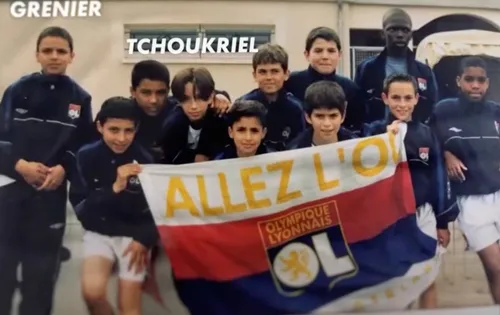 Paul Tchoukriel avec Lacazette et Grenier à l'OL (DR)
