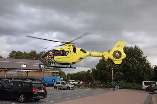 heli landt bij van de valk gilze