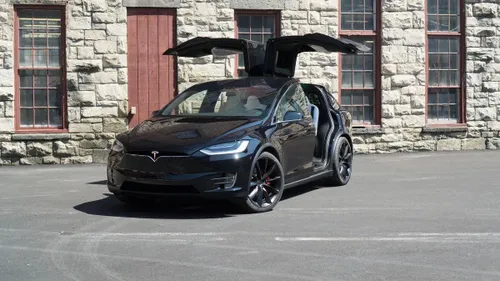 tesla model x a