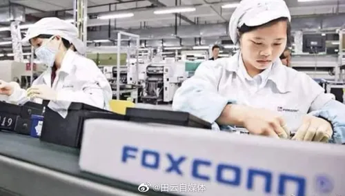 005dr1jbly1ga1yo7mzy8j30r80fgh63