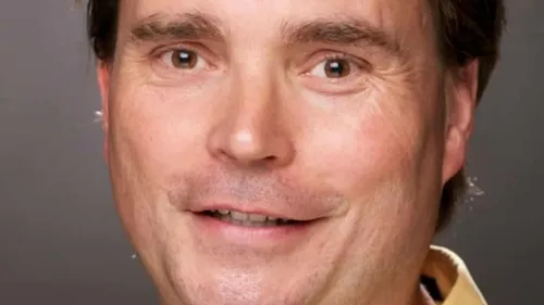 104664453 joe sullivan