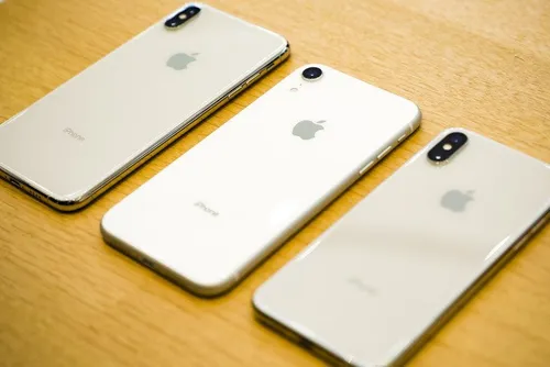 2018 iphones b