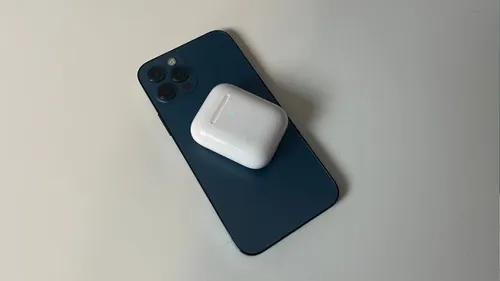 apple reverse charging patent