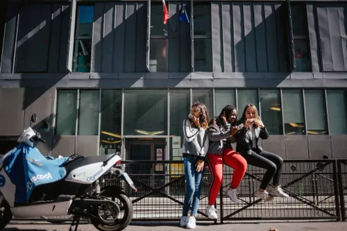 best smartphones for students