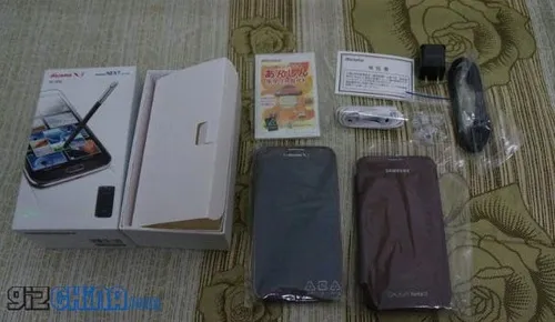 brown samsung galaxy note 2 unboxing photos 2