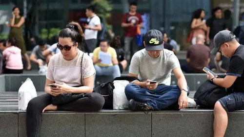 budget phones in singapore in 2022