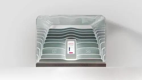c469fdfa 8ec0 48c7 a8a2 5e9df34955c1 5g device display