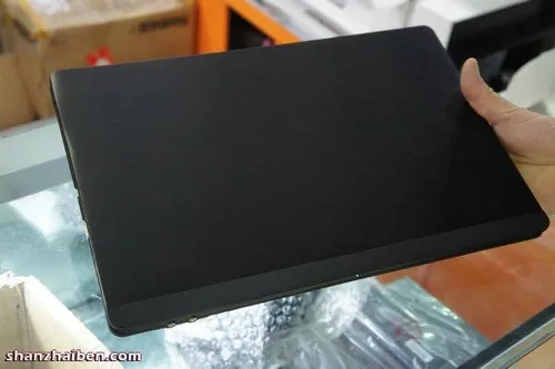 classic black 14 inch laptop 1