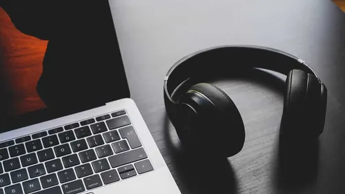 dan farrell fnr2u1lxsbq unsplash