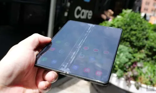 foldable phones b
